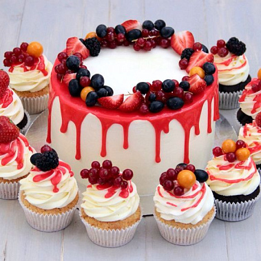 Торт глазурь и ягоды купить - первоуральск.сладкоежкин.рф